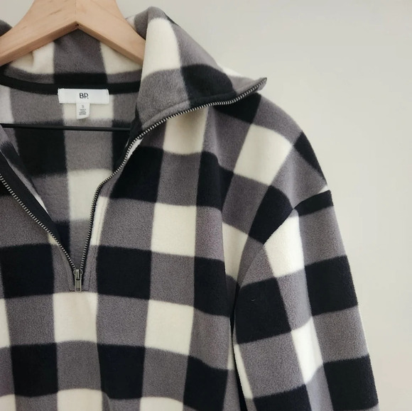 NWT BP | Black & Ivory Buffalo Check Cropped Half Zip Pullover Fleece - Size S - Picture 4 of 13